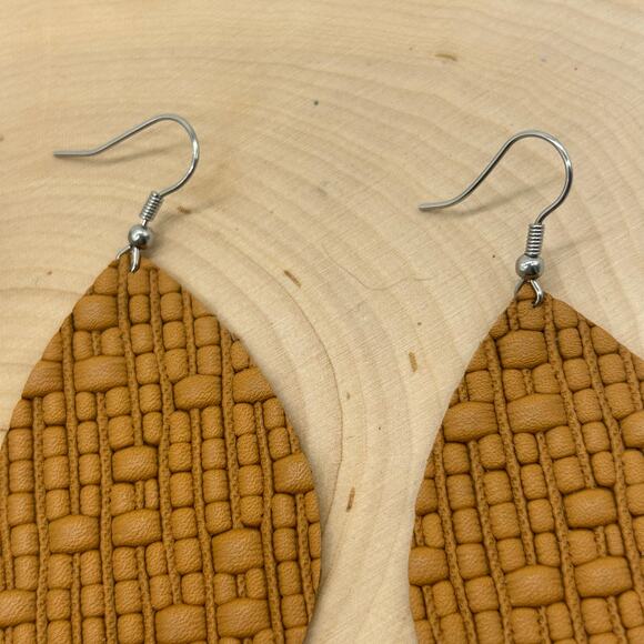 Lightweight Genuine Leather Camel Brown Weave Teardrop Earrings - Picture 2 of 4